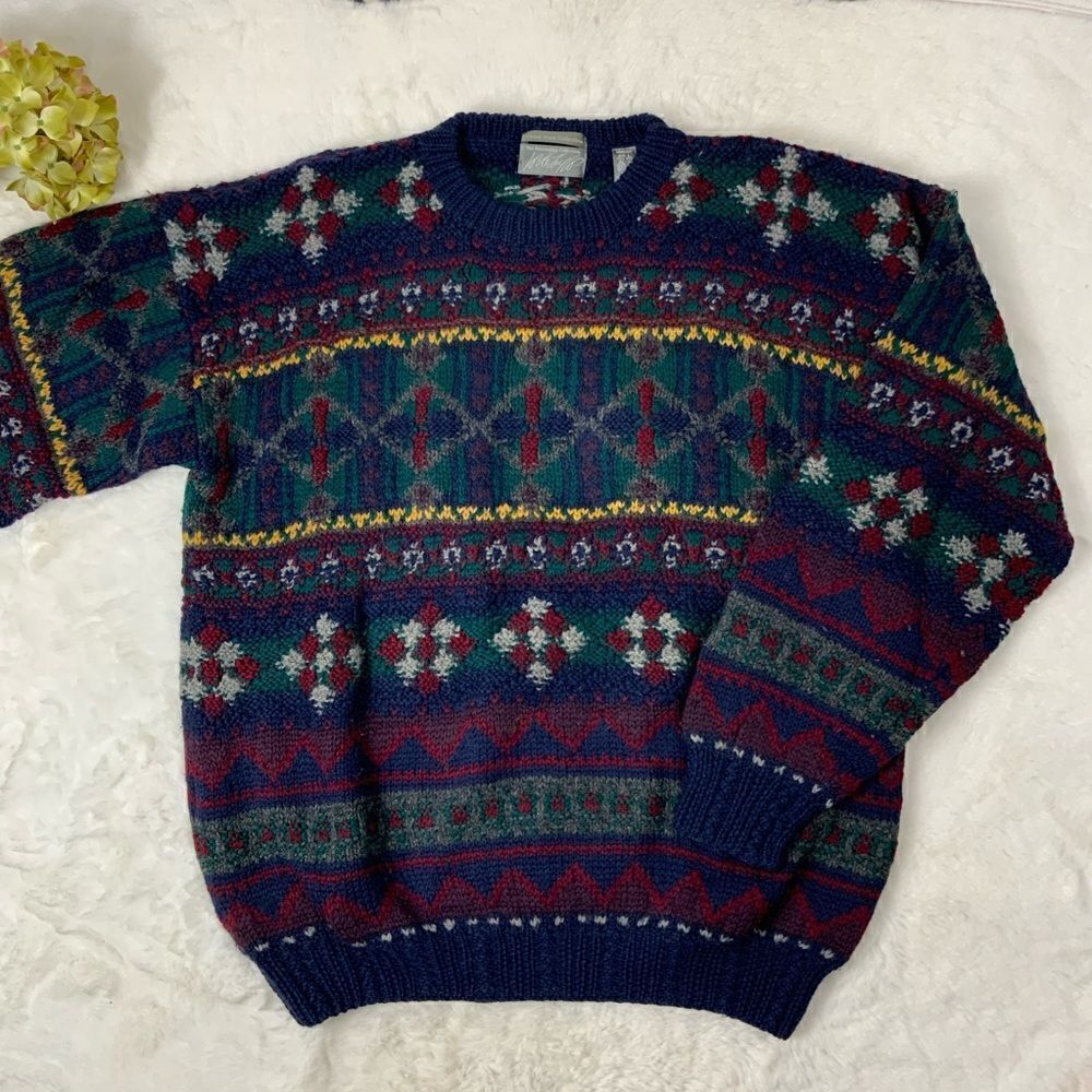VINTAGE LORD & TAYLOR Kensington Collection 100% hand knit wool sweater